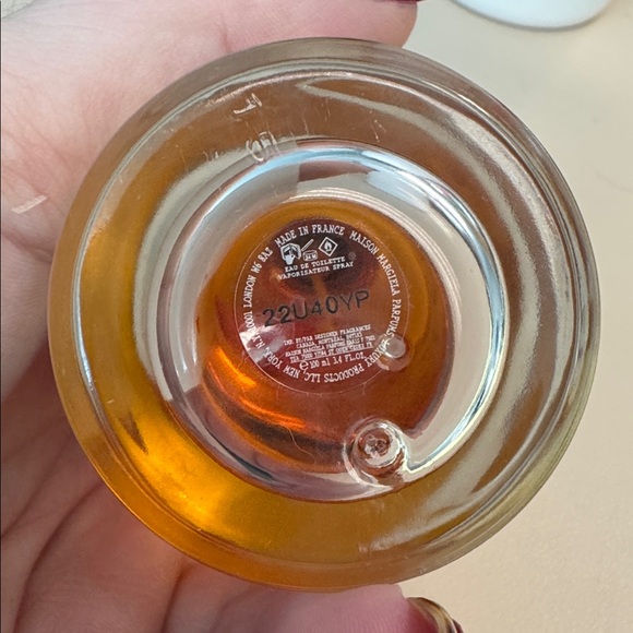 Maison Margiela Replica “Whispers in the Library” Fragrance - Picture 3 of 3